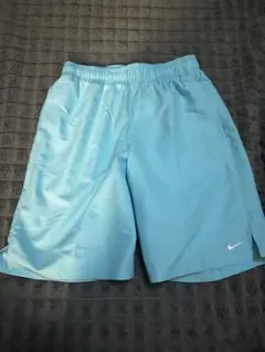 Nike 水色 ハーフパンツ