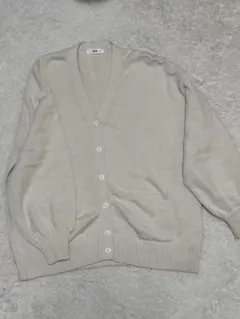 アイボリー ボタン付きカーディガン 学生服