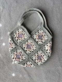 グラニースクエア　かぎ針編み　トートバッグ　ハンドメイド　編み物