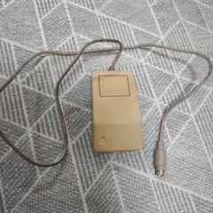Apple desktop bus mouse(ADBマウス)角マウス　ジャンク