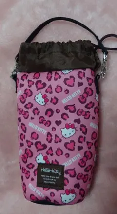 ハローキティ　ペットボトルホルダー　ヒョウ柄　ピンク