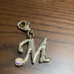 【未使用】『M』チャーム ラインストーン付き