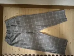 値下げ　グレー系チェック スラックス Mサイズ