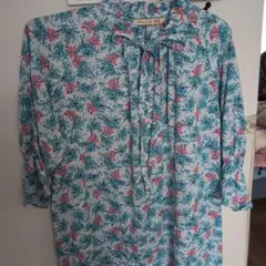 PAUL & JOE 　ユニクロ 花柄長袖ブラウス