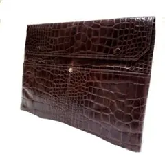 美品 クラッチバッグ クロコダイル型押し レザー ダークブラウン