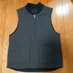 GUグレー チェックリバーシブル、ウォームベスト定価3990円