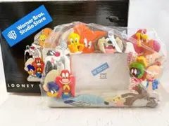 Item thumbnail for item 09359533-db39-45d1-9b06-56c3e04eff7b