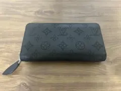 LOUIS VUITTON ジッピー・ウォレット