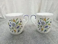花柄がかわいい陶器の小さなピッチャー （大）フレンチアンティーク