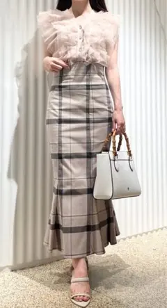 Snidel スナイデル ハイウエストヘムフレアチェックスカート