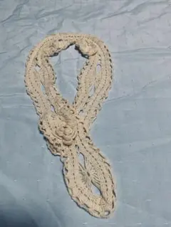 ショートマフラー ハンドメイド クリーム色