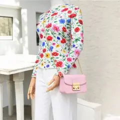 FURLA ピンクショルダーバッグ