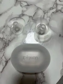 Pigeon シリコン授乳用乳首 ケース付き