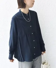 〈手洗い可能〉ストレッチ ジョーゼット プリーツ ブラウスのサムネイル