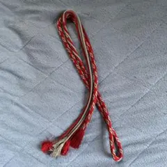 赤と金の編み込み帯締め