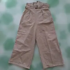 ベージュ ハイウエストワイドパンツ ベルト付き　Ｌサイズ