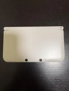 白いニンテンドー3DSLL