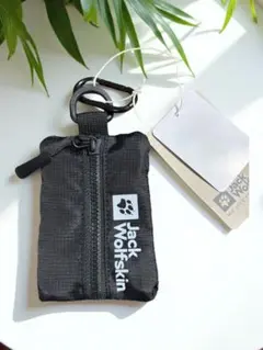 カラナビ付ポーチJack Wolfskinアウト ドアポーチ　黒