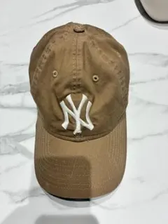 NY ヤンキース ベースボールキャップ ブラウン