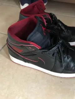 NIKE AIR JORDAN