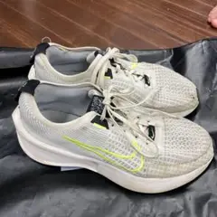 Nike ランニングシューズ ホワイト/イエロー