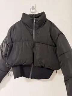 ZARA ブラック ショート丈ダウンジャケット