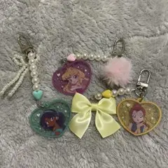 ディズニープリンセス チャーム付きキーホルダー ジャスミン ベル オーロラ
