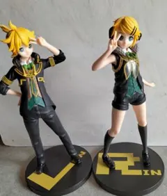 鏡音リン 鏡音レン VOCALOID フィギュア まとめ売り VOCALOID 02 鏡音リン・レン ミク•リン•レンのフィギュア付き