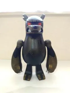 トウマ フィギュア ナックルベア　コラボ　Sleezter Bunny トウマ フィギュア ナックルベア コラボ Sleezter Bunny