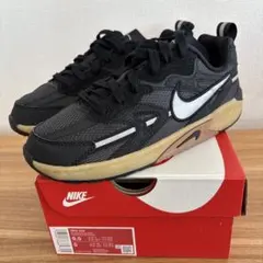 Item thumbnail for item b5f1425f-4efd-4e90-9a84-f076fcba24a8