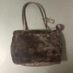 ファー レディースバッグ フワモコ ボンボンも可愛い