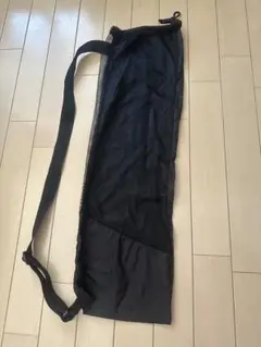 黒いメッシュマットケース