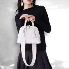 Mila owen 2way ショルダーバッグ ショルダー付き クリームのサムネイル