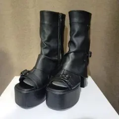 ジェフリーキャンベル Jeffrey Campbell太ベルト厚底パンプス - メルカリ