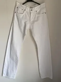 EDWIN ホワイト ストレートレッグ デニムパンツ