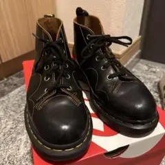 2025年最新】dr martens チャッカブーツの人気アイテム - メルカリ