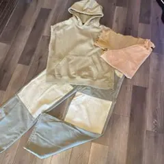 ZARAオリーブグリーン フード付きトップスとダメージニットTシャツとパンツ3点