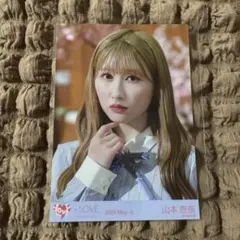 = LOVE イコラブ 生写真 君の第3ボタン 山本杏奈 ヨリ絵柄 美品
