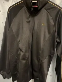 トラックジャケット