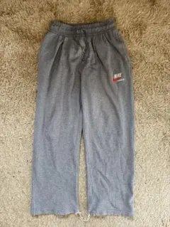 Nike グレー スウェットパンツ