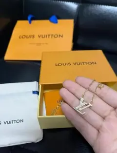 Louis Vuitton ゴールド ネックレス