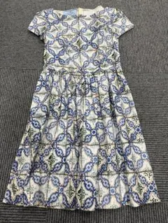 PRADA プラダ リネン プリーツ ワンピース 38 花モチーフ イタリア製 PRADA プラダ リネン プリーツ ワンピース 38 花モチーフ イタリア製