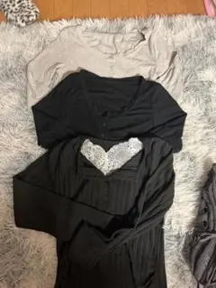 長袖トップス3点セット（グレー・ブラック・ダークグレー）