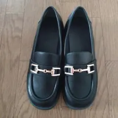 ブラックローファー ゴールド金具付き