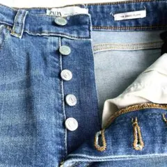 ZARA THE OREED FLARE デニムパンツ ボタンフライ　Sサイズのサムネイル