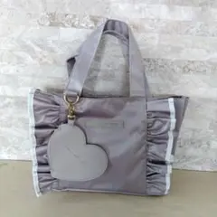 JILL by JILL STUART チャーム付きフリル トートバッグ