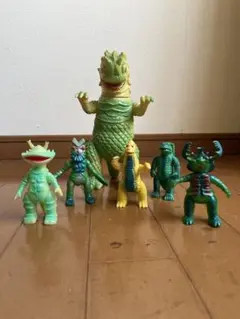 ベムラー　ウルトラマンシリーズ　ブルマァク復刻　バンダイ メルカリ