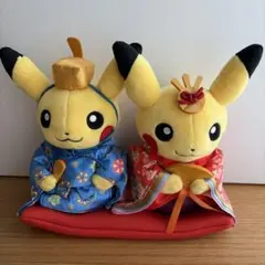 マンスリーペアピカチュウ まねきねこ - メルカリ