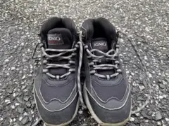 IGNIO トレッキングシューズ ブラックのサムネイル