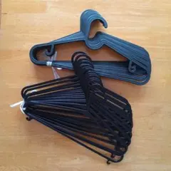 プラスチックハンガー　ブラック　25本　まとめ売り